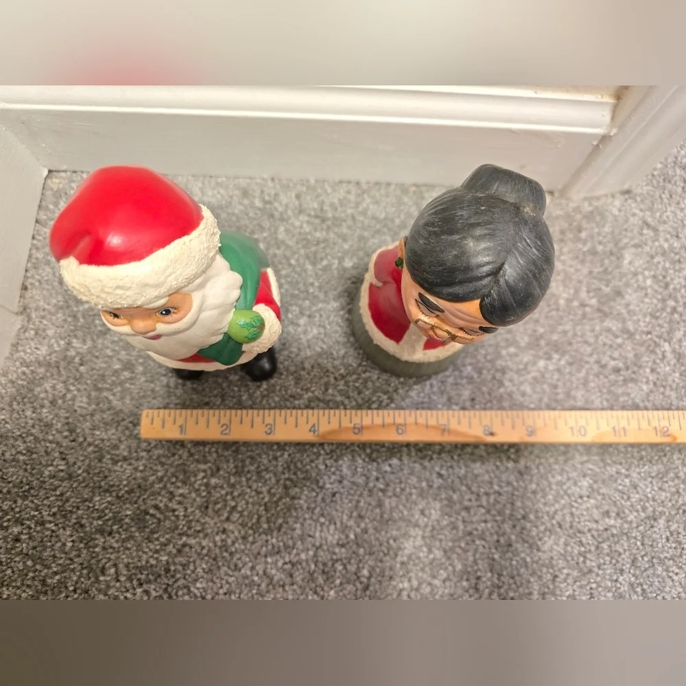 1981 Vintage Santa & Mrs Clause Ceramic Handpainted Christmas Figures